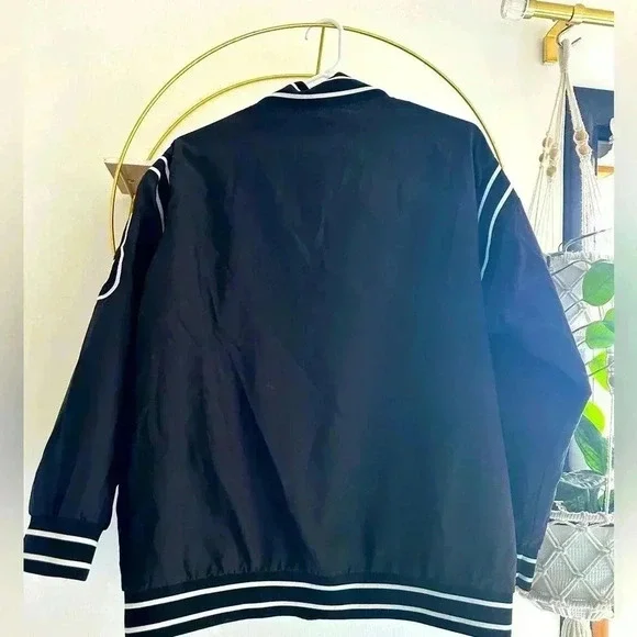 Oversize Varsity black Jacket, Size L - Picture 4 of 6